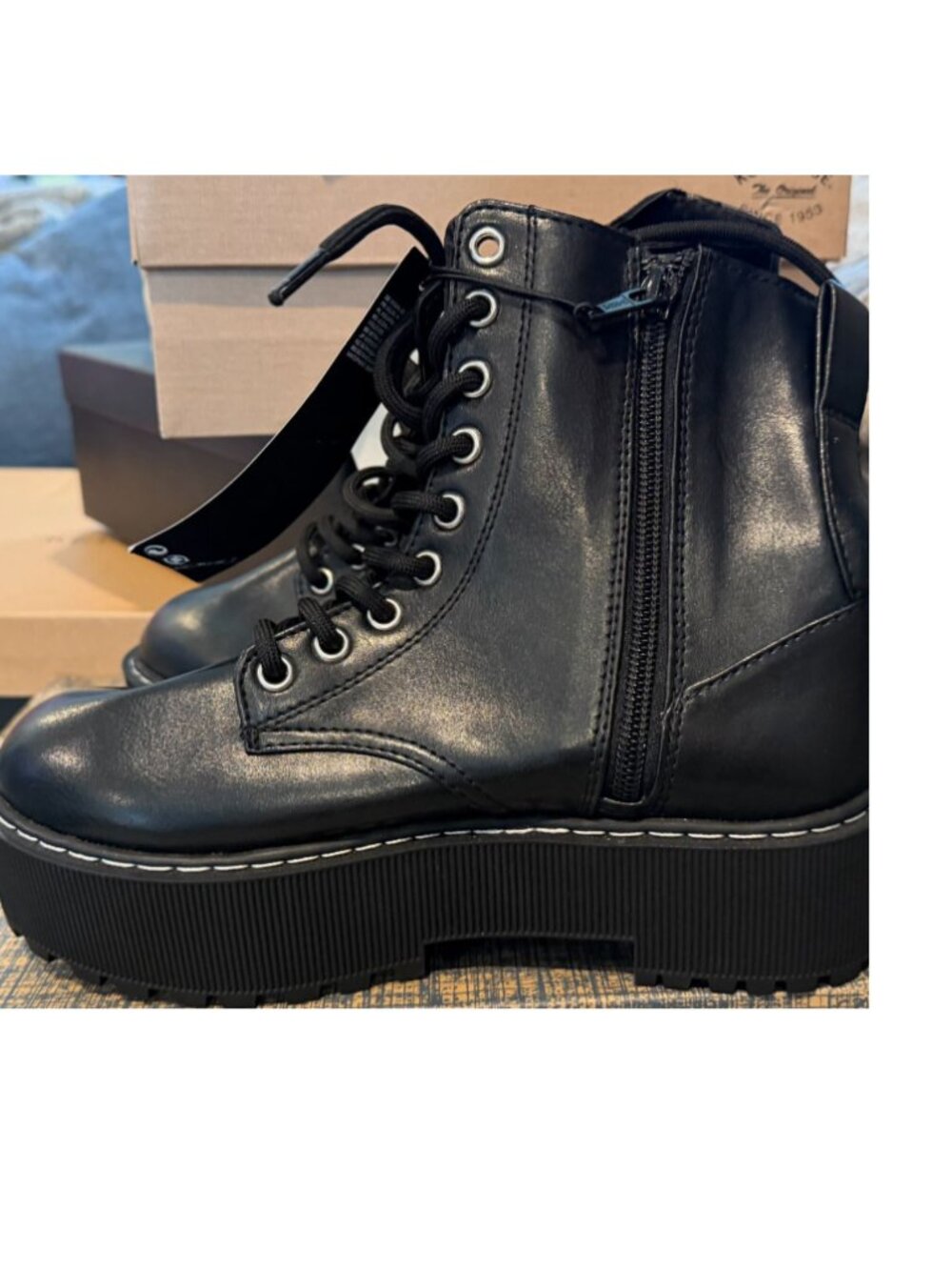 NWT - H&M Divided black lace-up vegan boots with chunky soles - SIZE 5.5